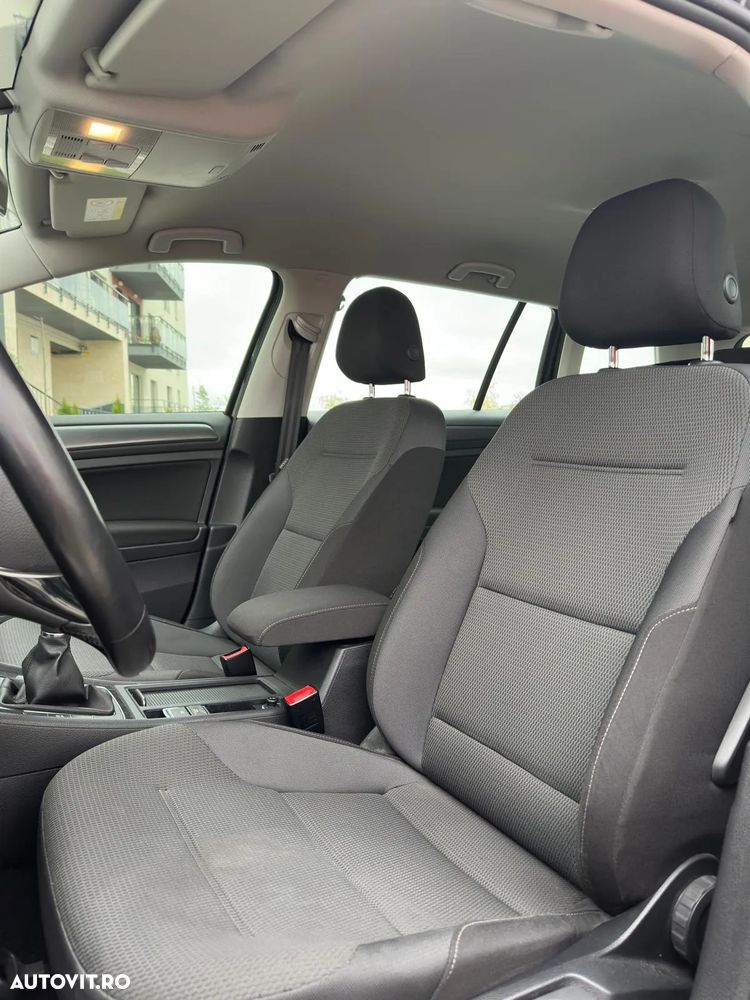 Volkswagen Golf 1.6 TDI Highline - 10