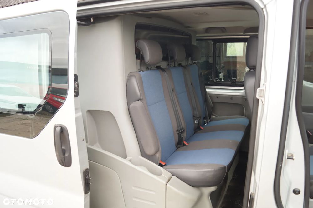 Renault Trafic - 23