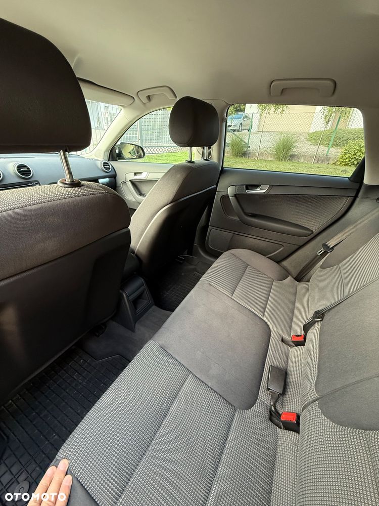 Audi A3 Sportback 1.6 Ambition - 10