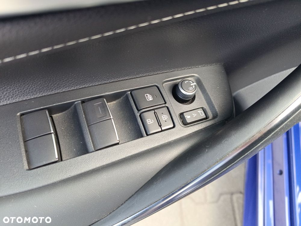 Toyota Corolla 1.8 Hybrid Style - 17