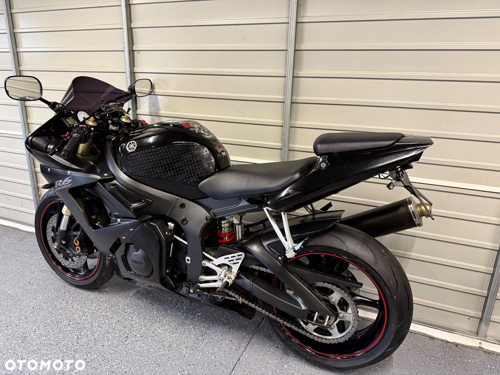 Yamaha R6 - 10