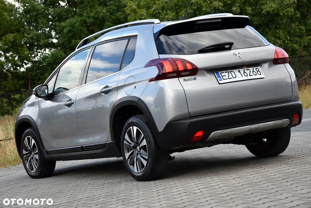 Peugeot 2008 BlueHDi 100 Allure - 4
