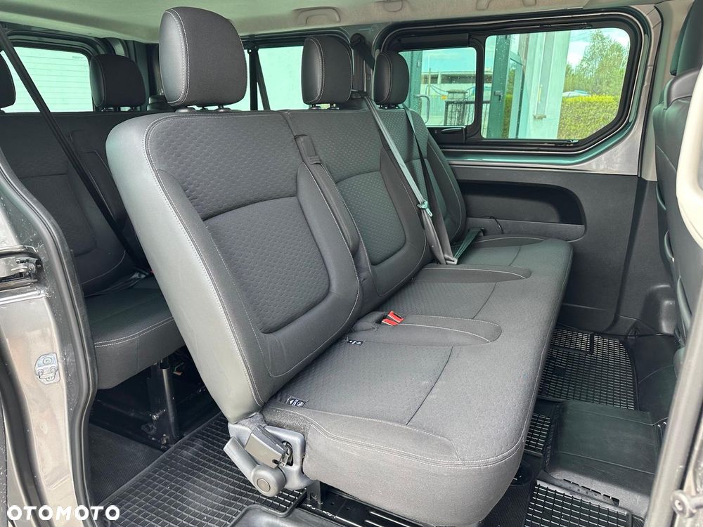Opel Vivaro - 11