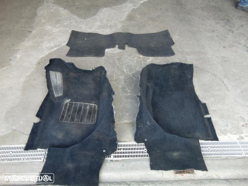 Volvo 740 alcatifa - 1