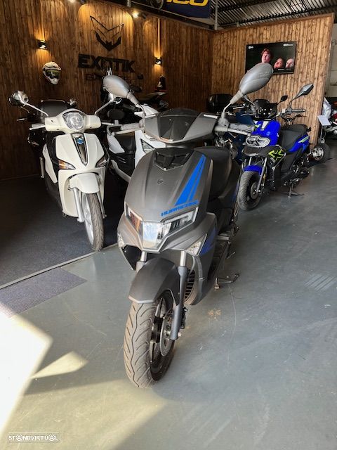 Keeway Hurricane scooter - 1