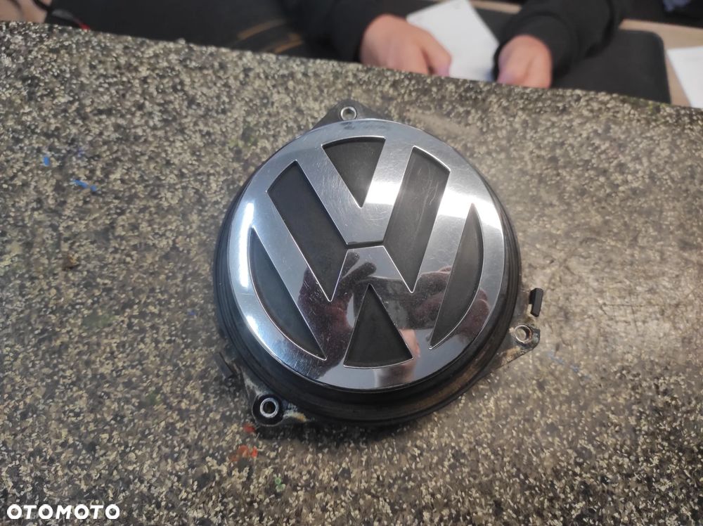 ZAMEK KLAMKA EMBLEMAT LOGO KLAPY TYLNEJ VW GOLF 6 PASSAT CC POLO LIFT VW WYSYŁKA !!! - 1