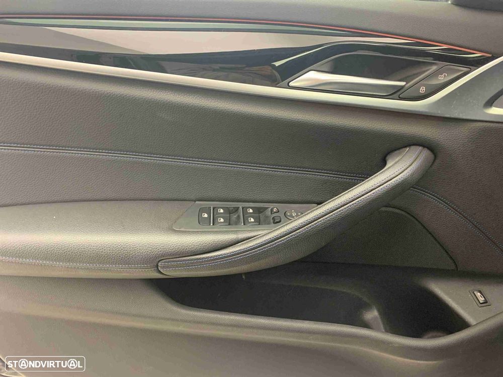 BMW 520 d Pack M Auto - 11