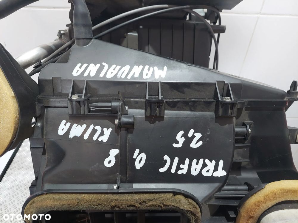 NAGRZEWNICA KLIMA MANUALNA RENAULT TRAFIC II 2 R2008 2,5 DCI NR 93854140 - 2