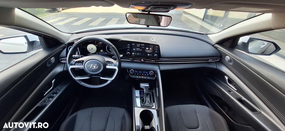 Hyundai Elantra 1.6 l 123 CP CVT Highway - 10