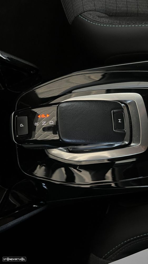 Peugeot 2008 1.2 PureTech Allure Pack EAT8 - 15