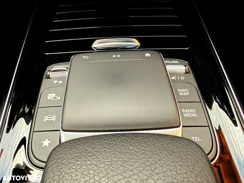 Mercedes-Benz GLA 250 e 8G-DCT Special Edition - 22