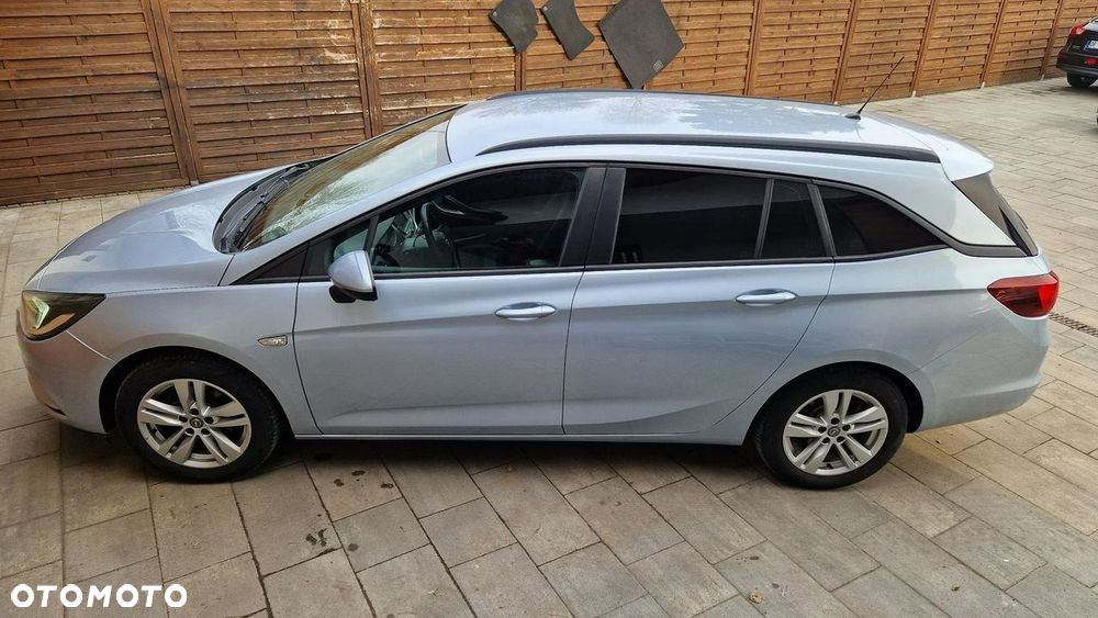 Opel Astra 1.4 Turbo Edition - 9