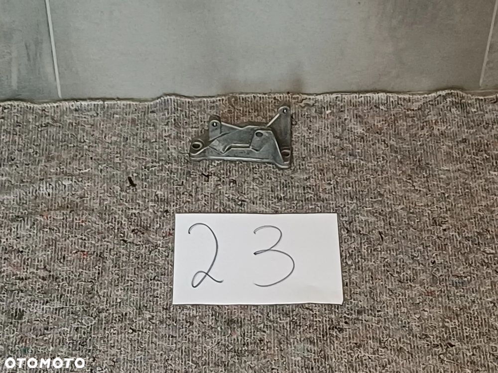 NR 23 Łapa wspornik do BMW X5 E70 3.0 7805421 - 1