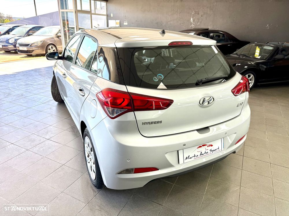 Hyundai i20 1.1 CRDi Style - 6