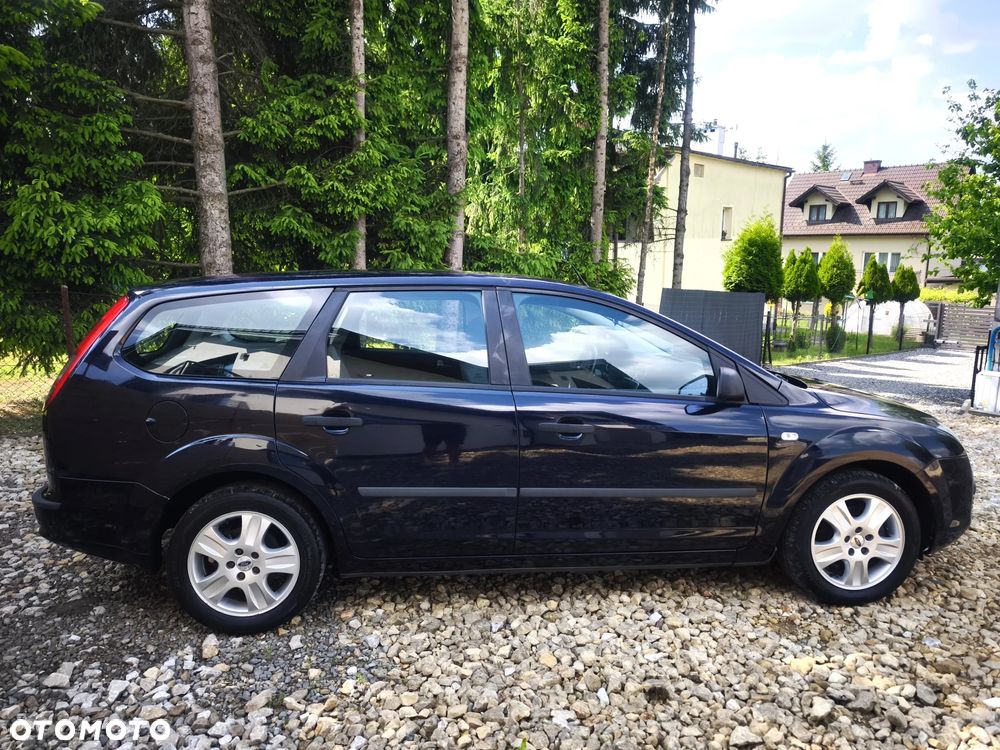 Ford Focus - 21