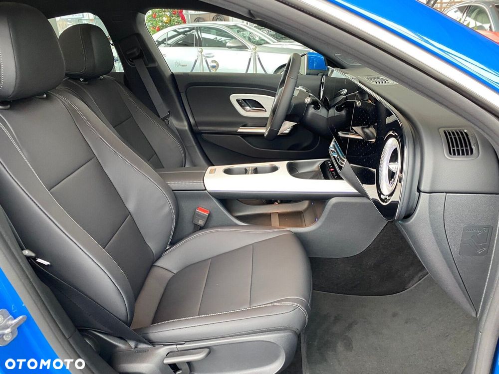 Mercedes-Benz CLA - 22