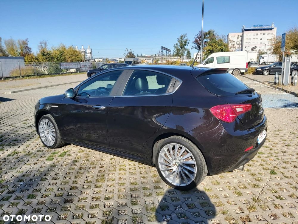 Alfa Romeo Giulietta 2.0 JTDM 16V - 3