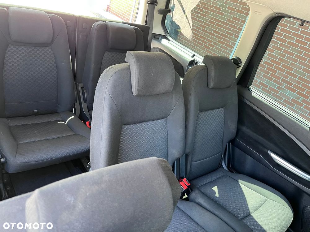 Ford Galaxy 2.0 TDCi Ghia - 26
