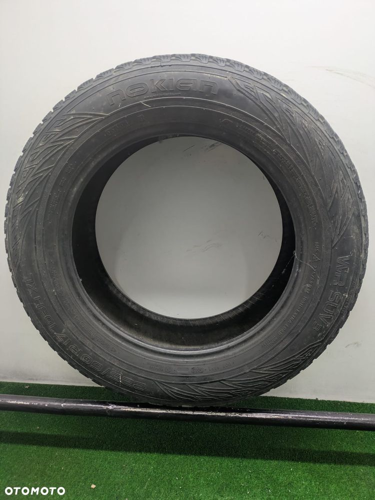 Opony zimowe 225/60/17 Nokian Tyres WR SUV 3 - 8