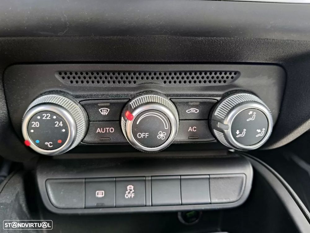 Audi A1 1.6 TDI S-line S-Tronic - 25