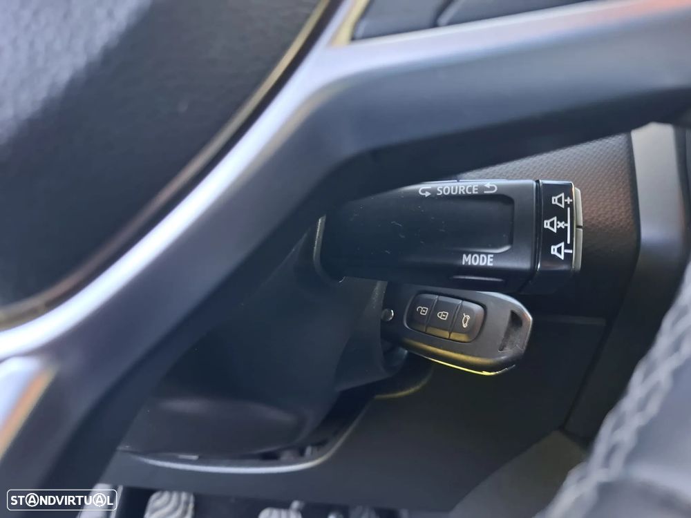 Renault Clio 1.0 TCe Techno - 32