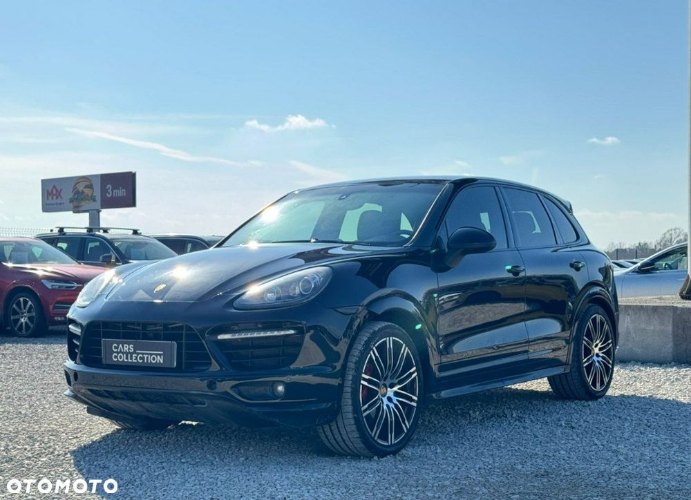 Porsche Cayenne - 8