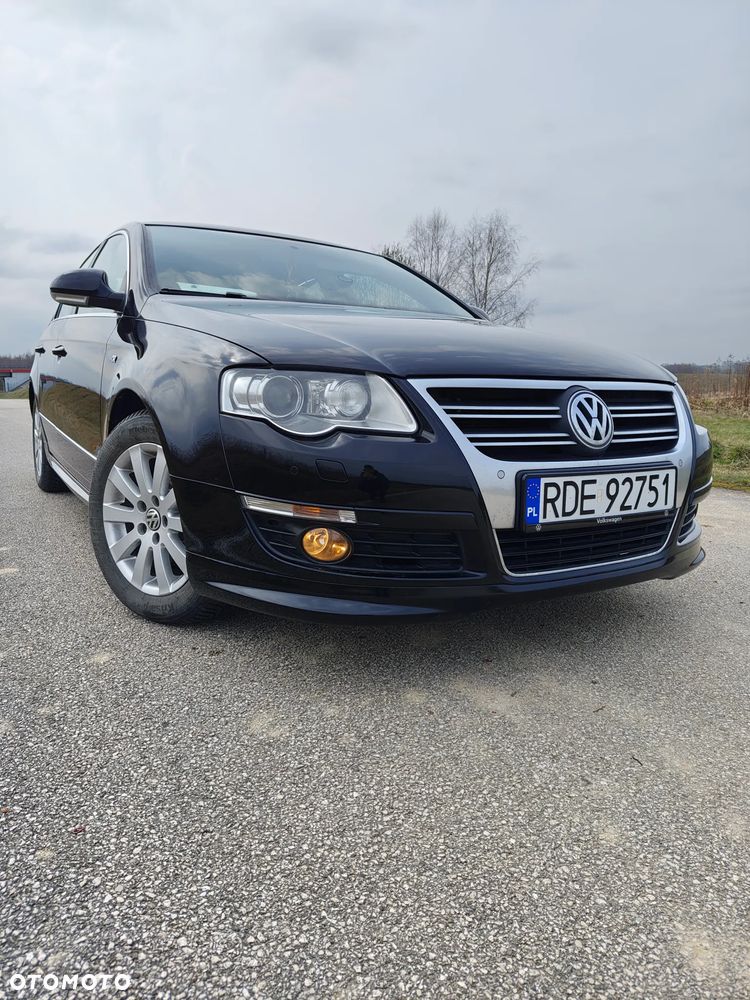Volkswagen Passat 2.0 TDI Perfectline R-Style - 1