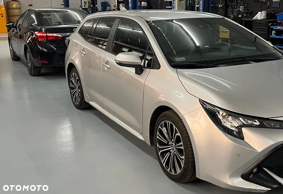Toyota Corolla 1.6 Active - 18