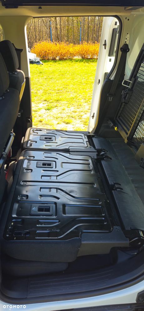 Peugeot Partner - 24