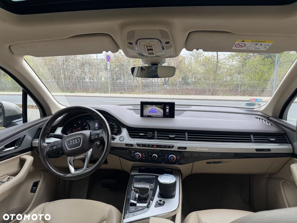 Audi Q7 - 10