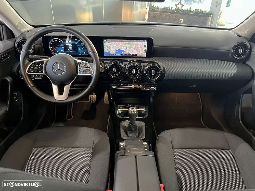 Mercedes-Benz A 180 Limousine d Business Solutions - 11