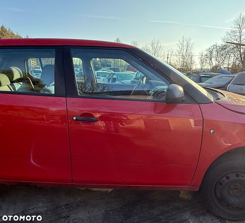 DRZWI PRZEDNIE PRAWE SKODA FABIA II 8151 - 2
