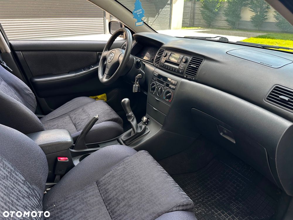 Toyota Corolla - 9