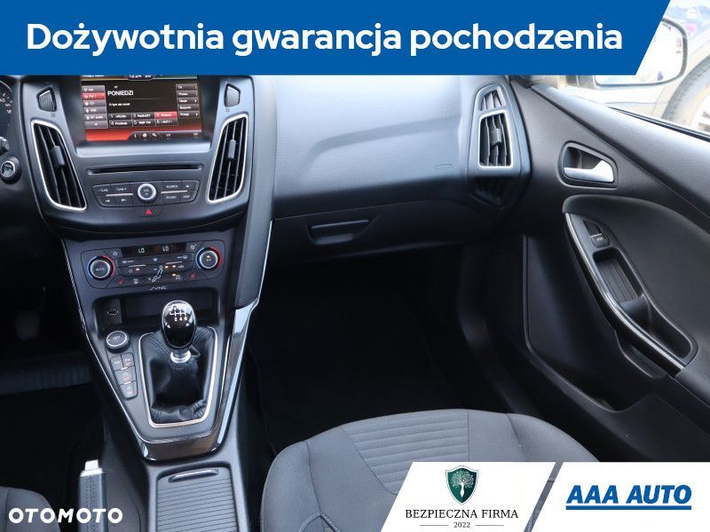 Ford Focus - 10