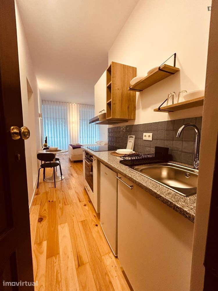 Residência com 4 quartos - localizado em Sé Porto - Grande imagem: 5/5
