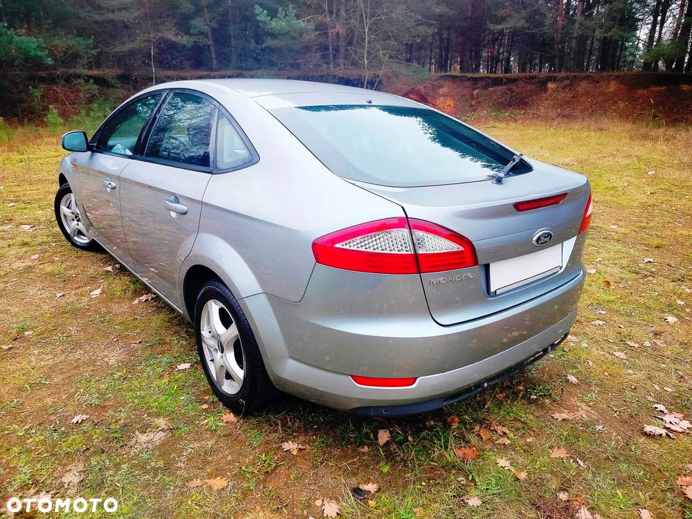 Ford Mondeo 1.6 Ghia X - 10