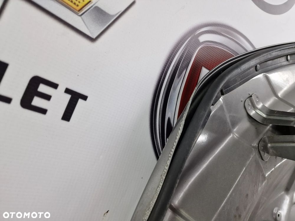 NISSAN NAVARA NP300 D23 15- MASKA + KOMPLET WEWNĘTRZNYCH USZCZELEK OD SPODU MASKI , NR AUKCJI NM14 - 20