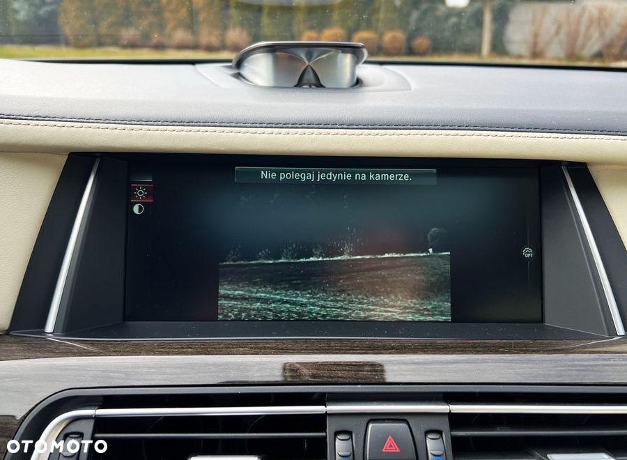 BMW Seria 7 750d xDrive - 3