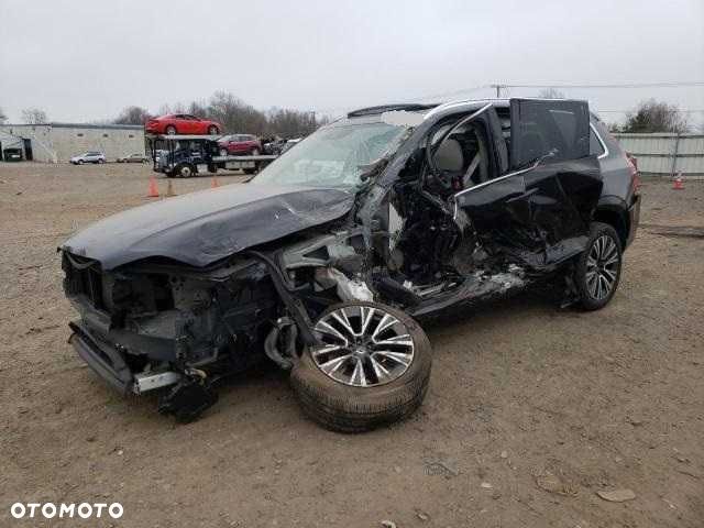 Volvo XC90 T5, z 2021 roku, model USA. - 1