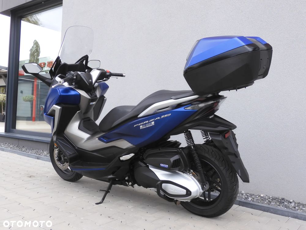 Honda NSS - 32
