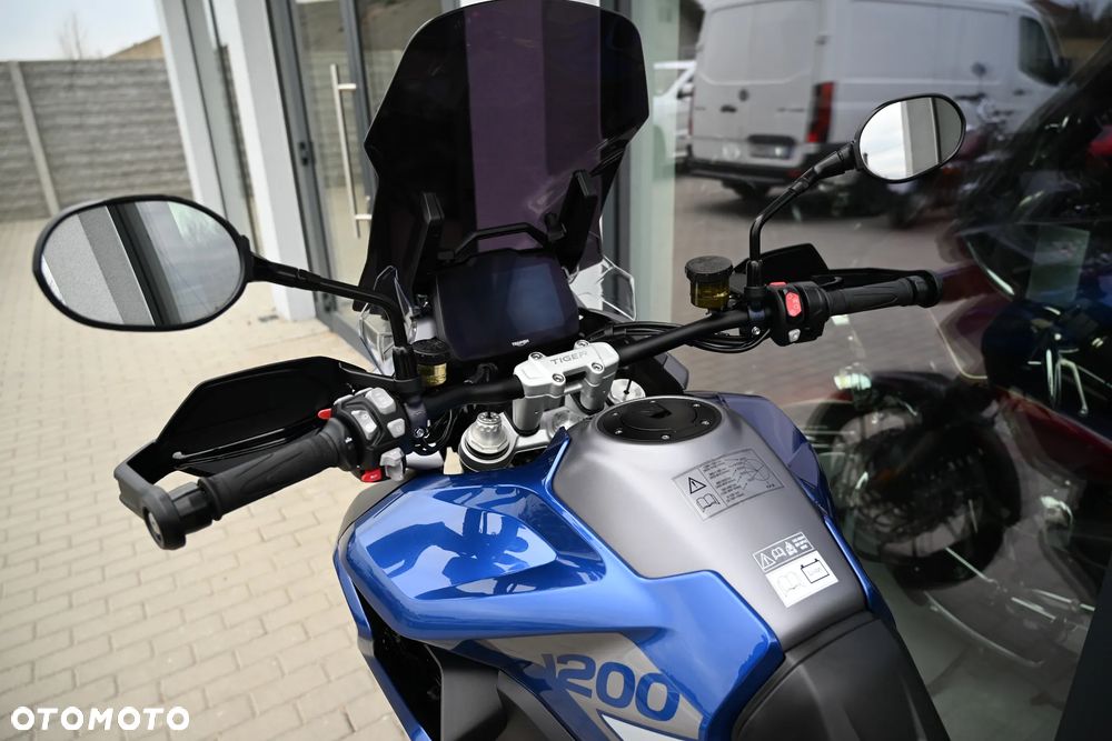 Triumph Tiger - 7