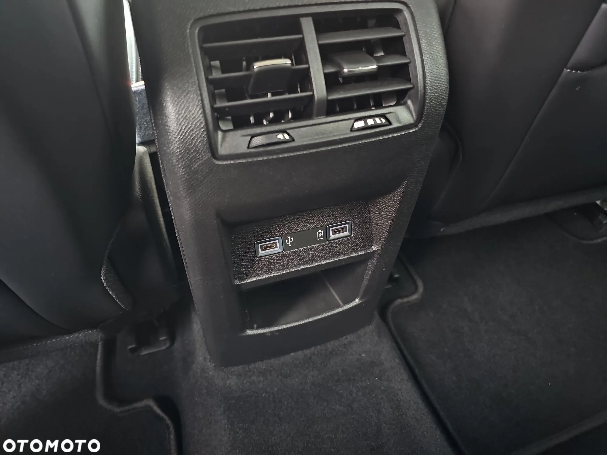 Peugeot 308 1.2 PureTech Allure S&S EAT8 - 28
