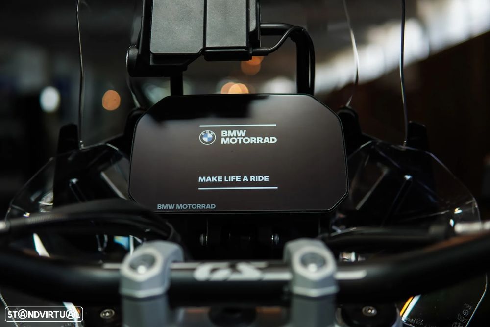 BMW R 1300 GS TRIPLE BLACK C/RODAS RAIOS DOURADAS - 45