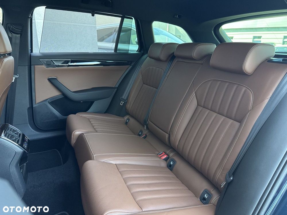 Skoda Superb 2.0 TDI SCR L&K DSG - 13