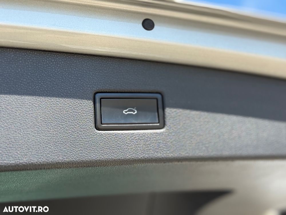 Volkswagen Tiguan 2.0 TDI SCR DSG R-Line - 33