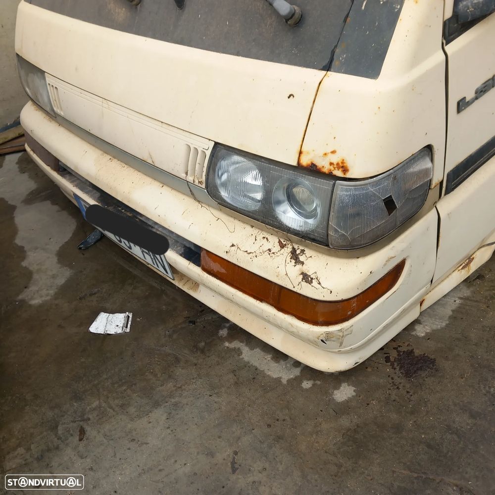 Conjunto para-choques da frente e faróis Mitsubishi L300 - 1