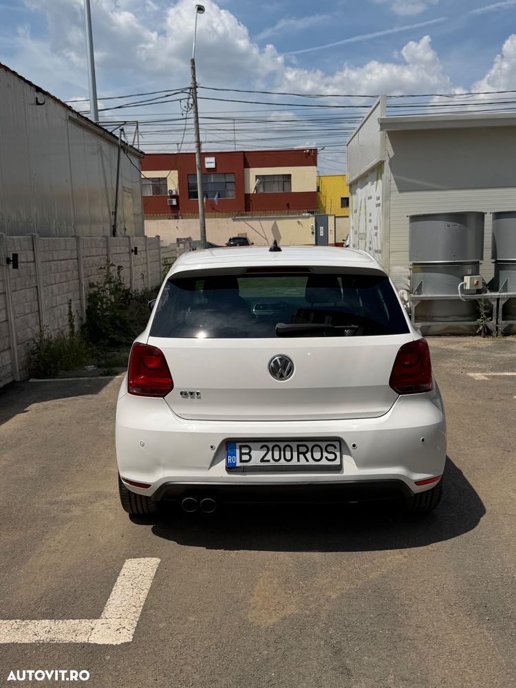 Volkswagen Polo 1.4 DSG GTI - 2