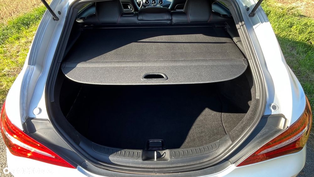 Mercedes-Benz CLA - 25