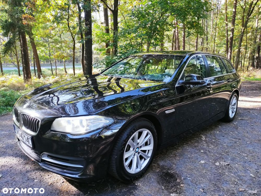 BMW Seria 5 520d xDrive - 6