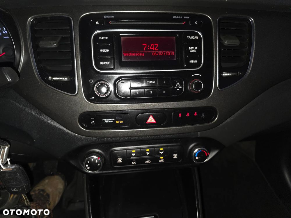 Kia Carens 1.7 CRDi Vision - 19